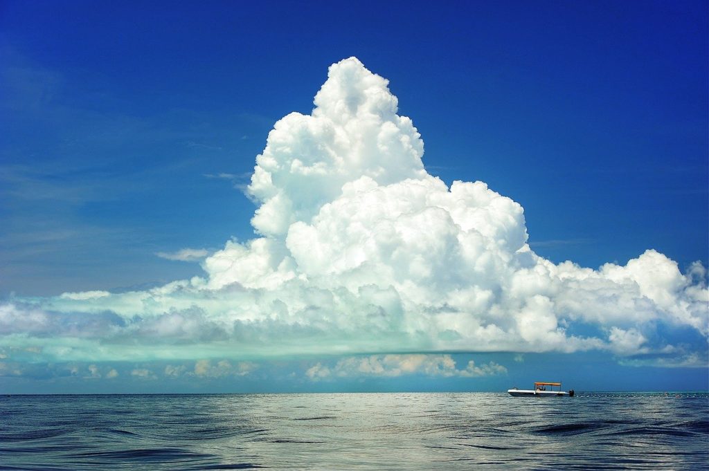 sea, horizon, clouds-84629.jpg